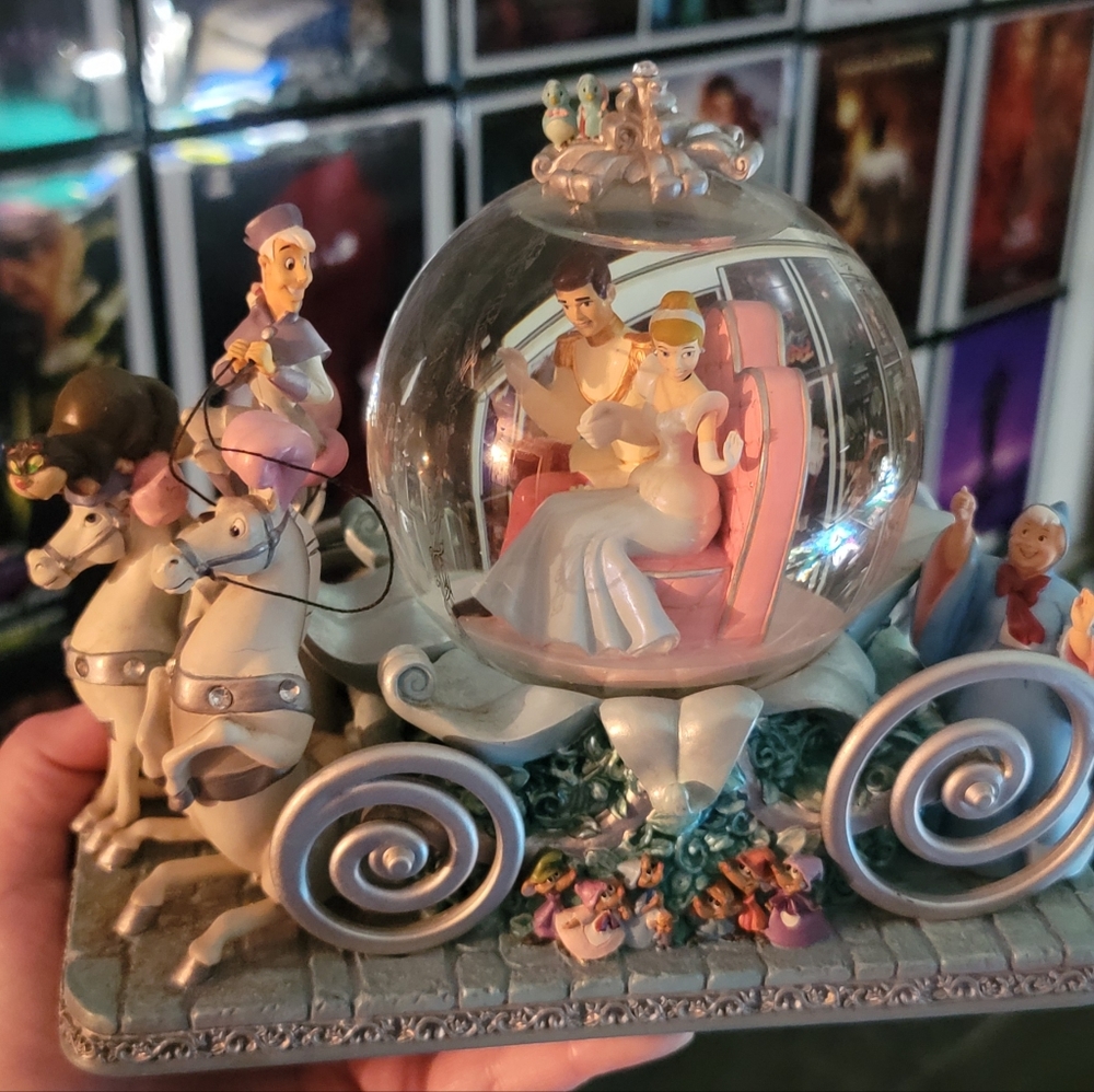 Cinderella 50th anniversary carriage snow globe